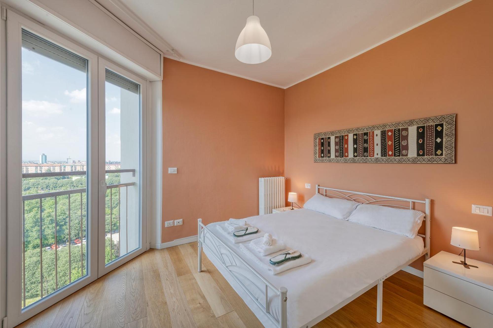 Omodeo, 19 - Ampio E Panoramico Milan